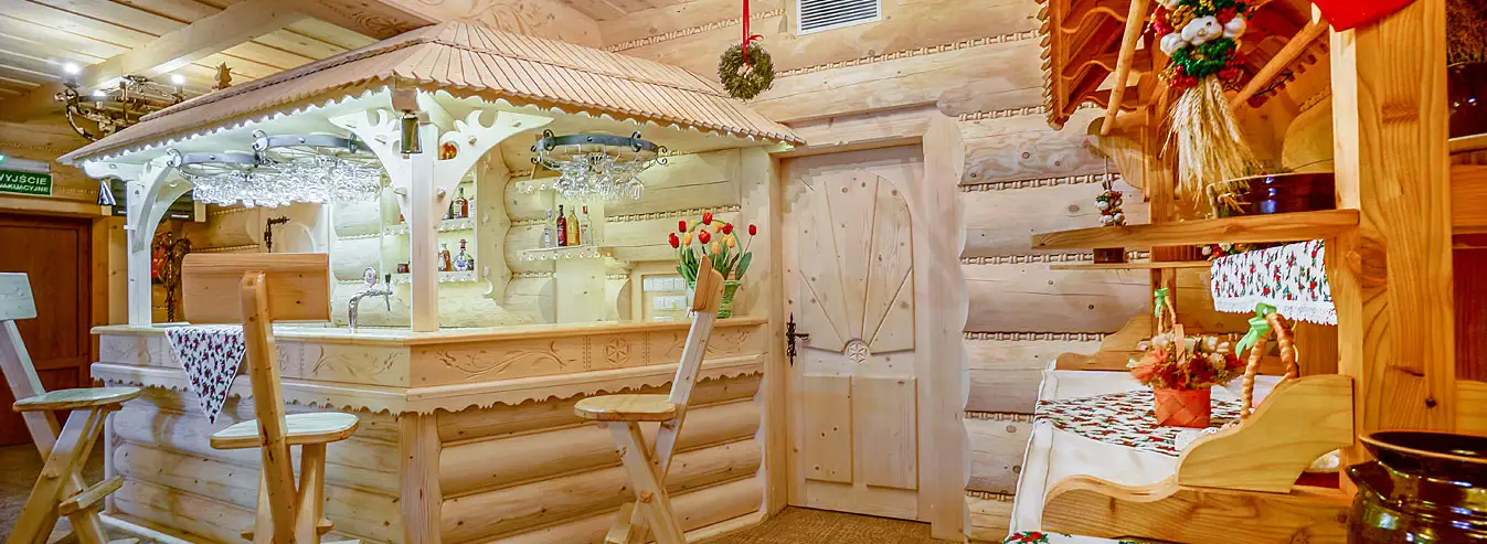 Hotel Białka Tatrzańska Tatry vacaciones en las montañas Polonia - vista del bar de madera