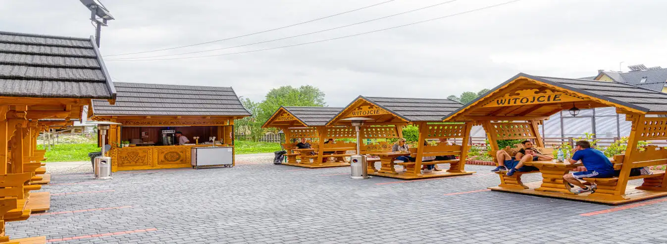 Hotel Białka Tatrzańska Tatry vacaciones en las montañas Polonia - foto de la zona de cenadores de madera